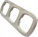 Рамка тройная 3 местная белого цвета для установки розеток и выключателей в стену выгодная цена в Киеве купить с доставкой рамка потрійна 3 місна білого кольору для установки розеток і вимикачів в стіну вигідна ціна в Києві купити з доставкою