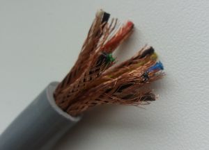 Кабель для передачи данных экранированный 6х2х0.14 медный гибкий 12 жильный шесть пар многопроволочных жил сечением 0.14 кв. мм каждая пара в отдельном экране медного плетения внешний диаметр 12.2 мм liycy data cable 5 x 2 x 0.14 купить 26 awg за приемлем