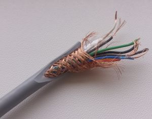 Кабель экранированный медный 8х0.14 гибкий 8 жильный многопроволочная жила сечением 0.14 кв. мм в экране медного плетения внешний диаметр 6.8 мм liycy data cable купить с доставкой по Киеву приемлемая цена 26 awg