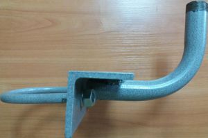 Купить топовый крепеж держатель сигнального светильника заградительного огня на стойку базовой станции в Киеве по выгодной цене с бесплатной доставкой